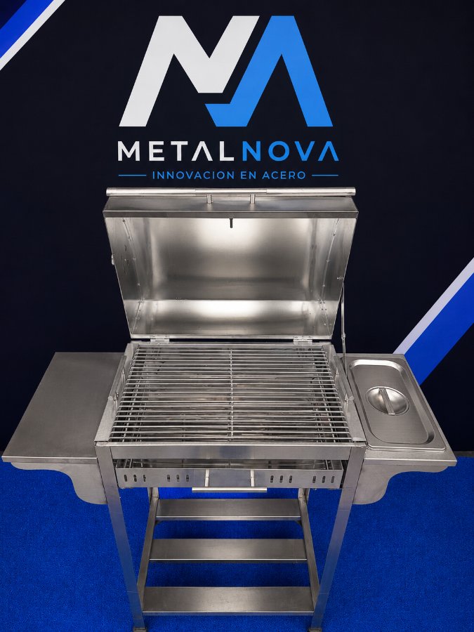 Asador con tapa una parrilla thumbnail 2